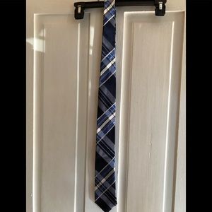 Kenneth Cole Reaction Men’s Tie Blue/Silver/White